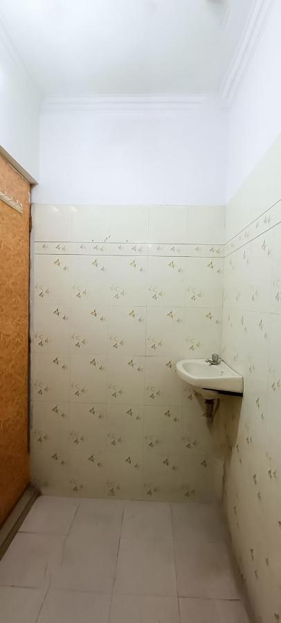 Comodo Satya Niketan Residency New Delhi Exterior photo