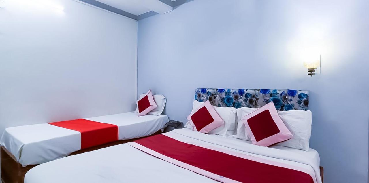 Comodo Satya Niketan Residency New Delhi Exterior photo